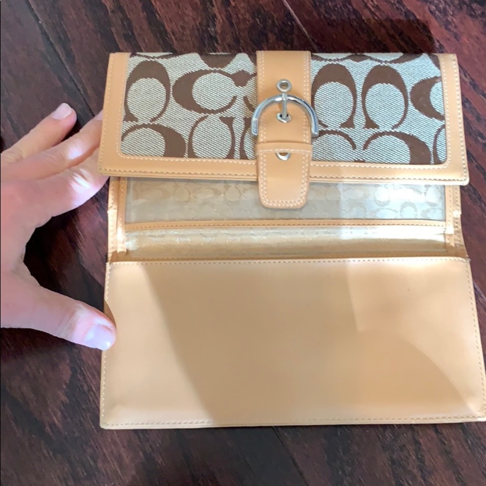 Coach Wallet - Picture 3 of 4